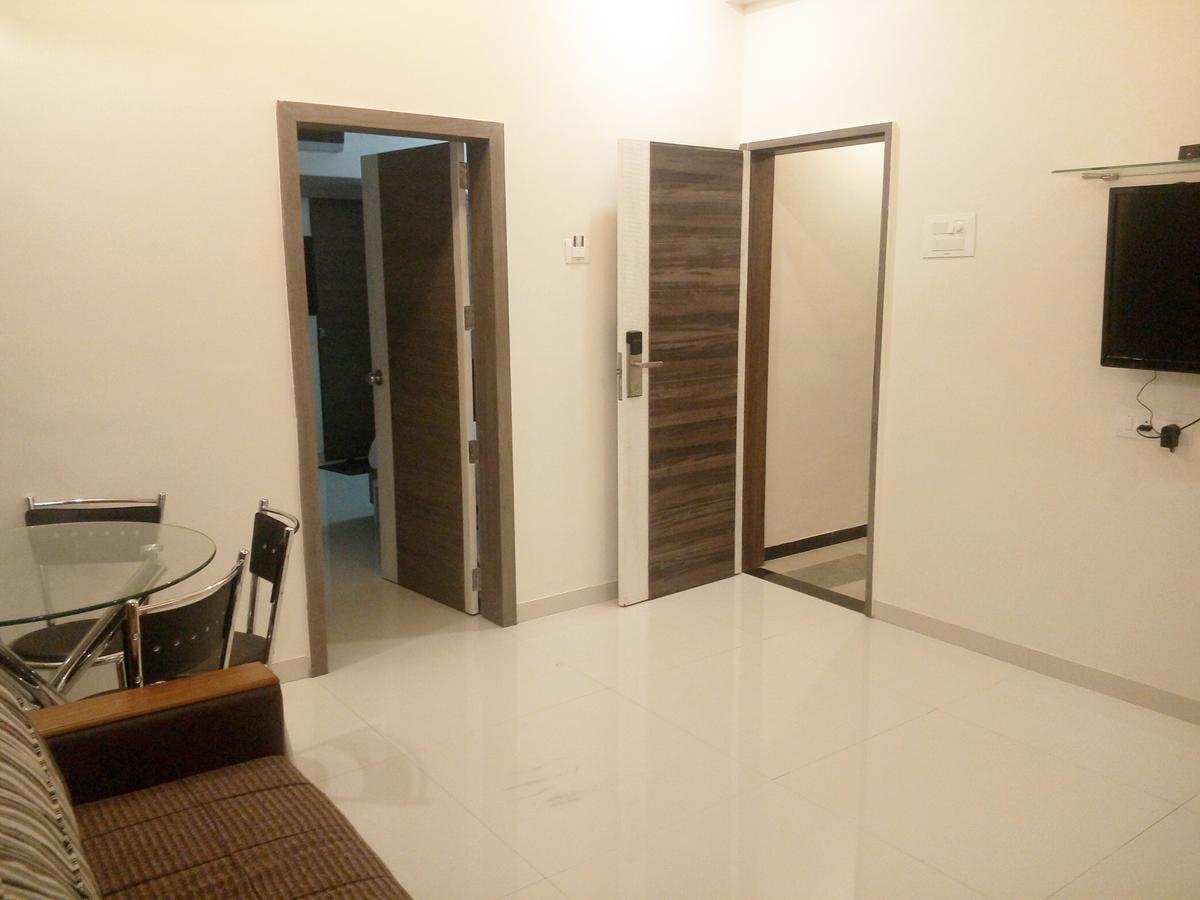 Hotel Pushpak Park Osmanabad Exterior foto